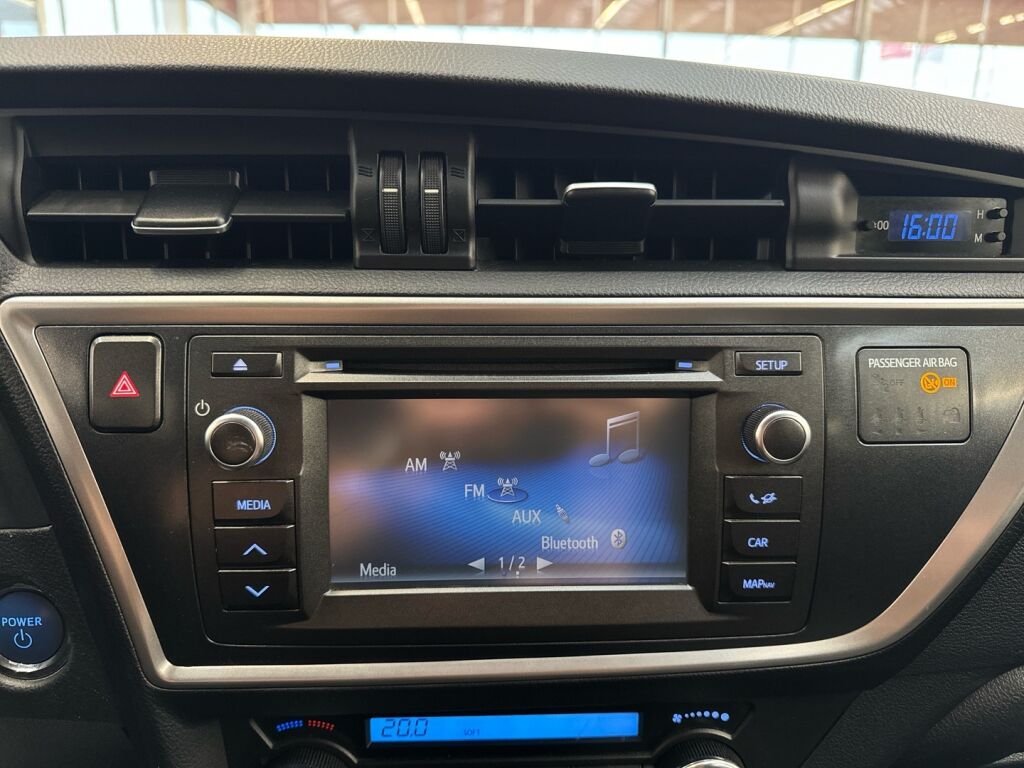 Toyota Auris 2014 Valkoinen