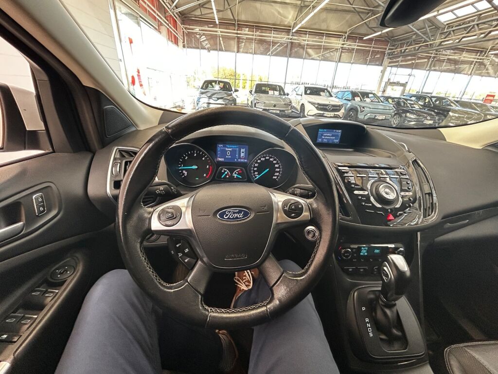 Ford Kuga 2015 Valkoinen