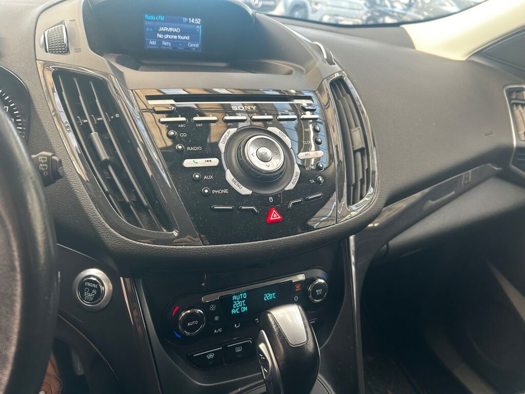 Ford Kuga 2015 Valkoinen