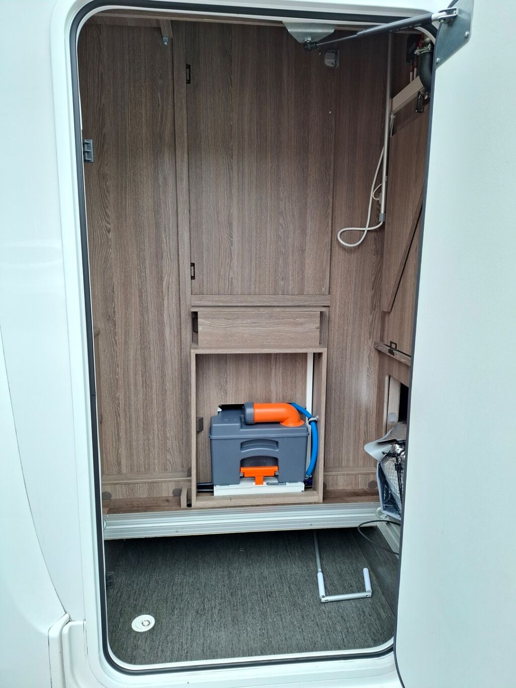 Kabe Travel Master Classic 740 T 2016 Valkoinen