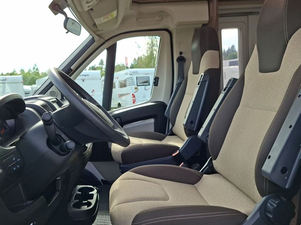 Kabe Travel Master Classic 740 T 2016 Valkoinen