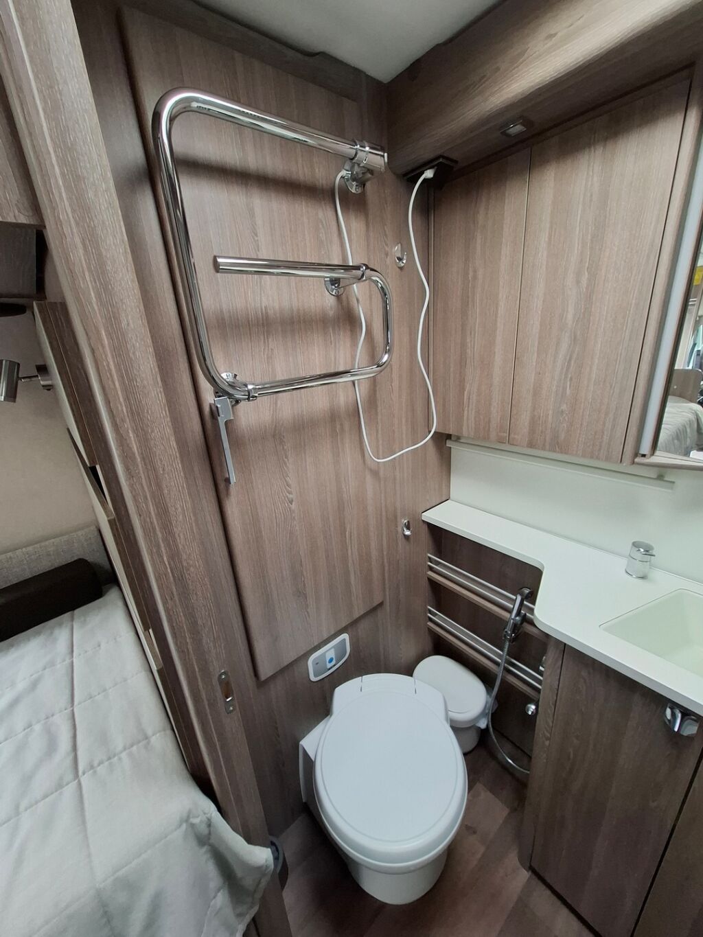 Kabe Travel Master Classic 740 T 2016 Valkoinen