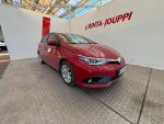 Toyota Auris 2015 Punainen