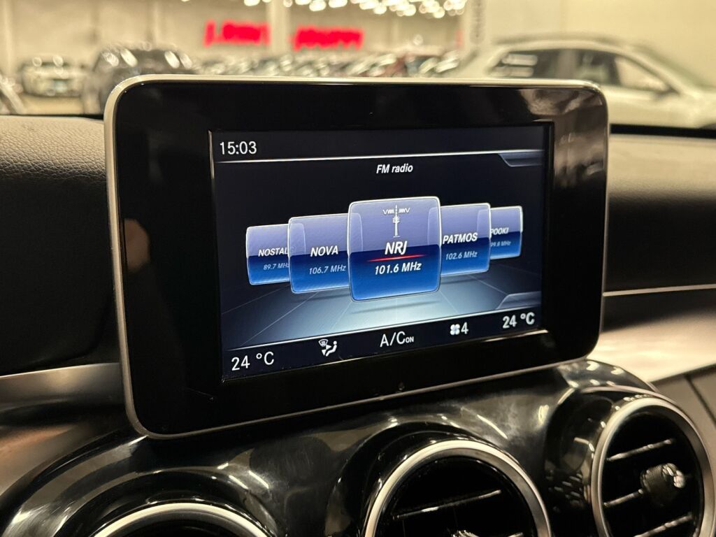 Mercedes-Benz C 2015 Musta