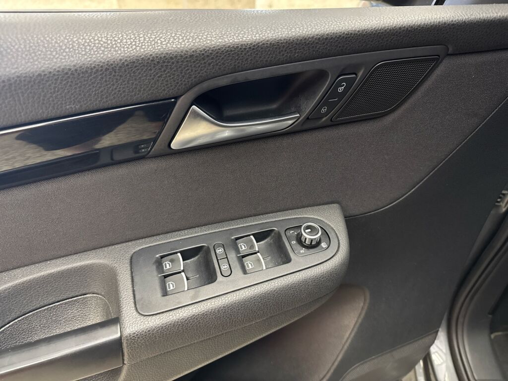 Seat Alhambra 2012 Harmaa