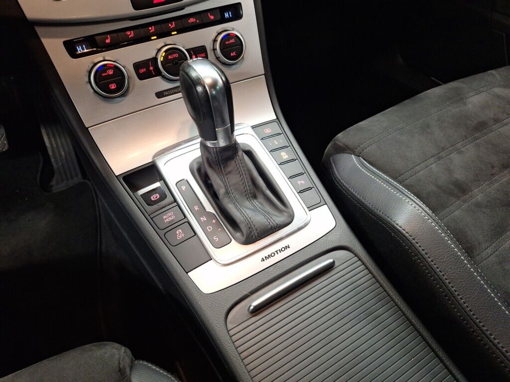 Volkswagen CC 2013 Punainen