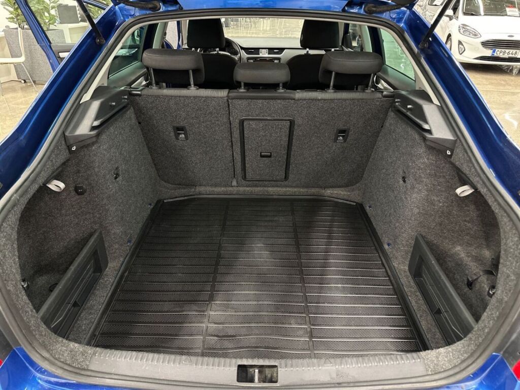 Skoda Octavia 2016 Sininen