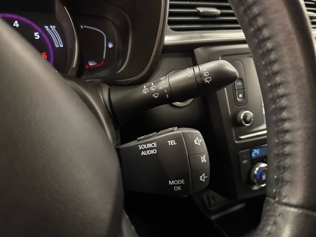 Renault Kadjar 2015 Punainen