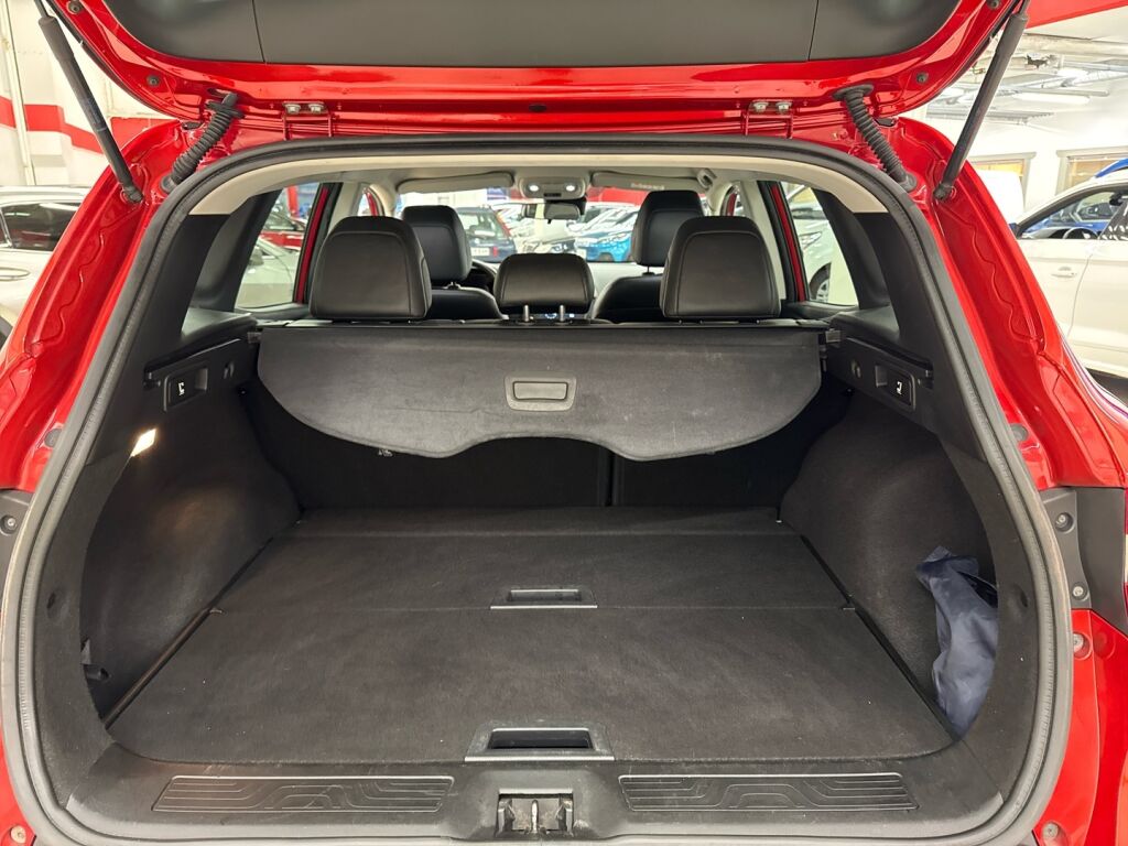 Renault Kadjar 2015 Punainen