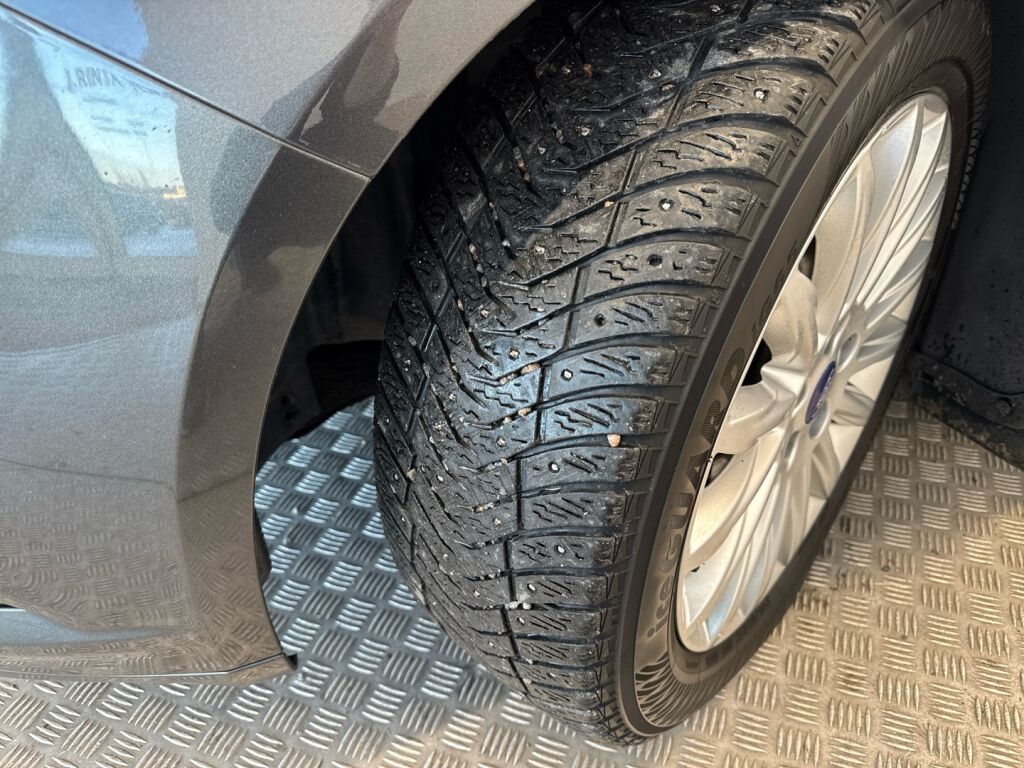 Ford Mondeo 2015 Harmaa