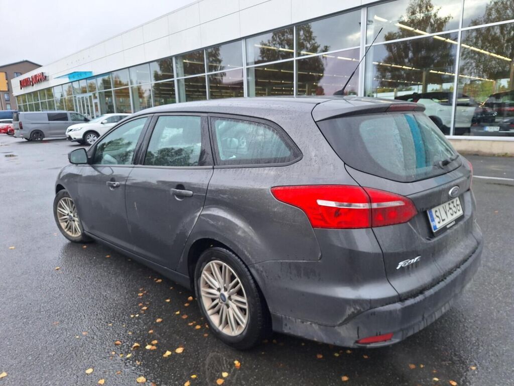 Ford Focus 2015 Harmaa