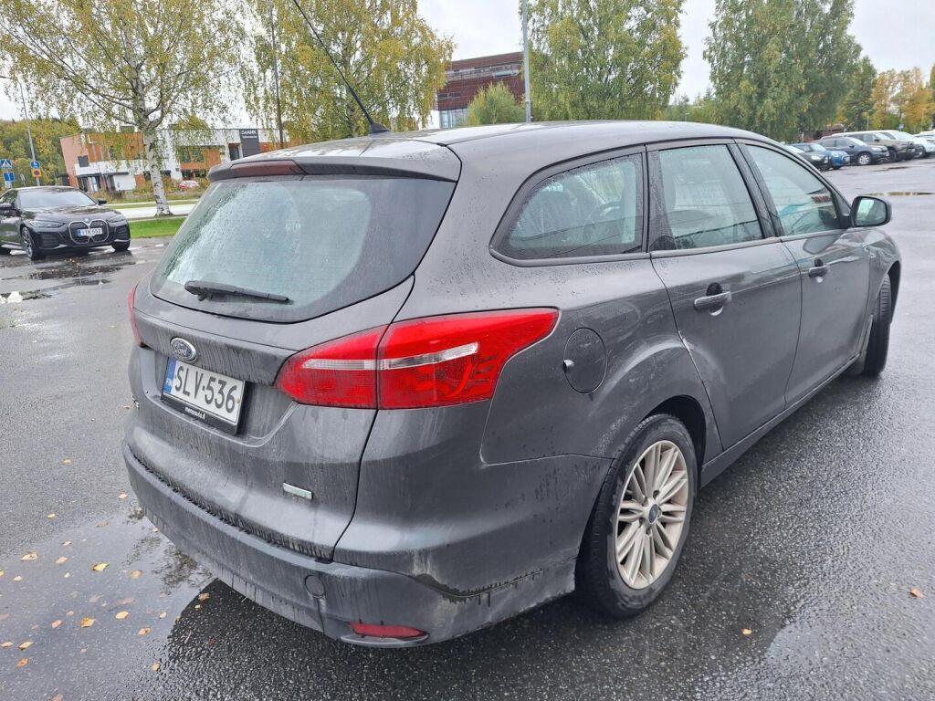 Ford Focus 2015 Harmaa
