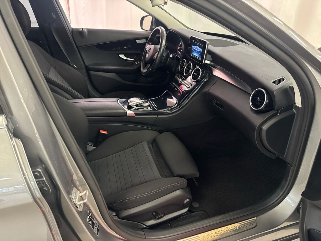 Mercedes-Benz C 2016 Harmaa