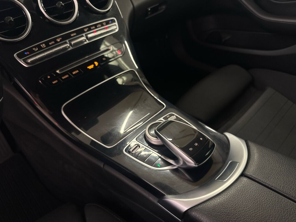 Mercedes-Benz C 2016 Harmaa