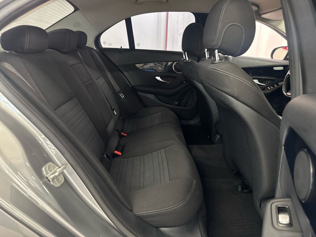 Mercedes-Benz C 2016 Harmaa