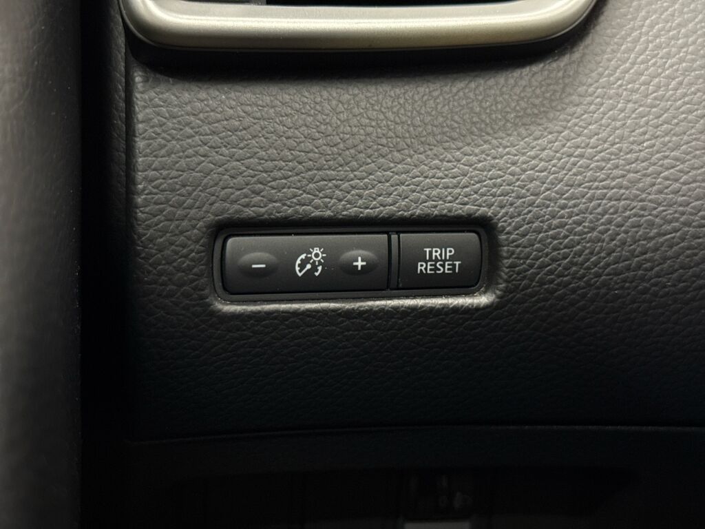 Nissan Qashqai 2015 Musta