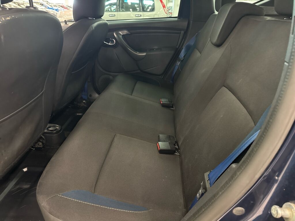Dacia Duster 2015 Sininen