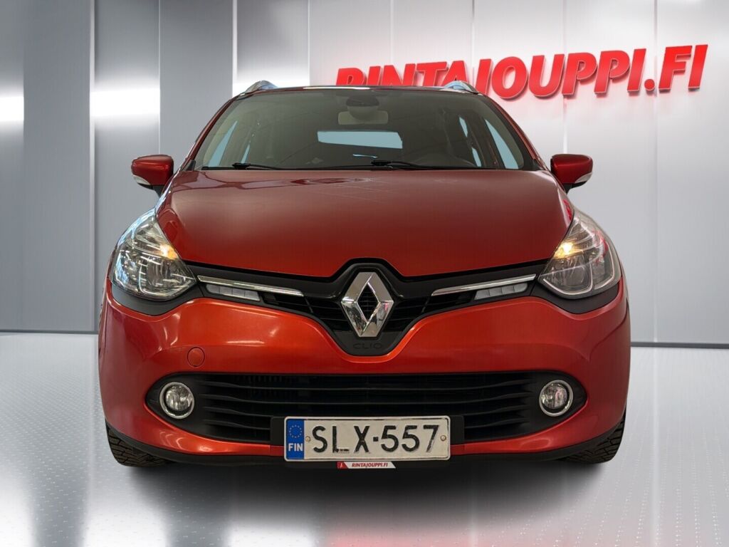 Renault Clio 2015 Punainen