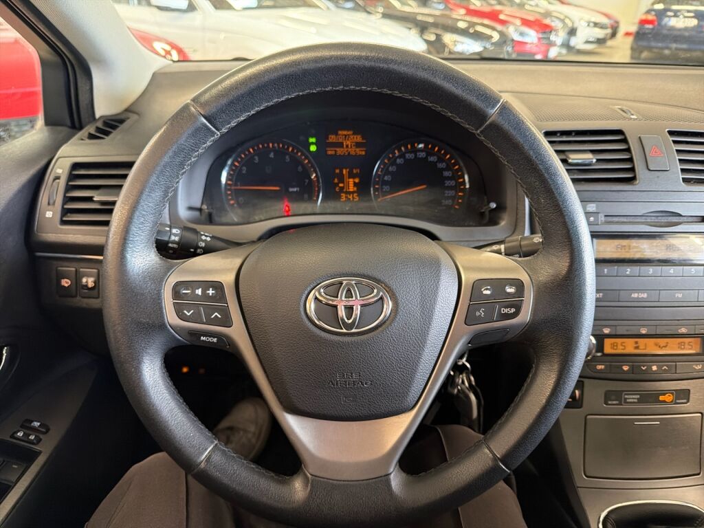 Toyota Avensis 2010 Harmaa