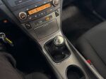 Toyota Avensis 2010 Harmaa