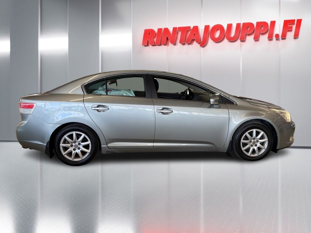 Toyota Avensis 2010 Harmaa