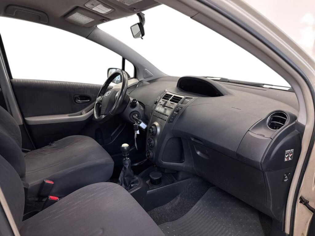 Toyota Yaris 2009 Hopea