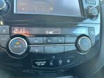 Nissan Qashqai 2017 Punainen