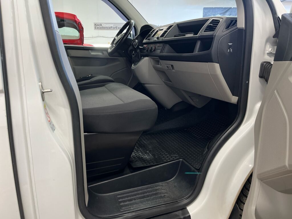 Volkswagen Transporter 2017 Valkoinen