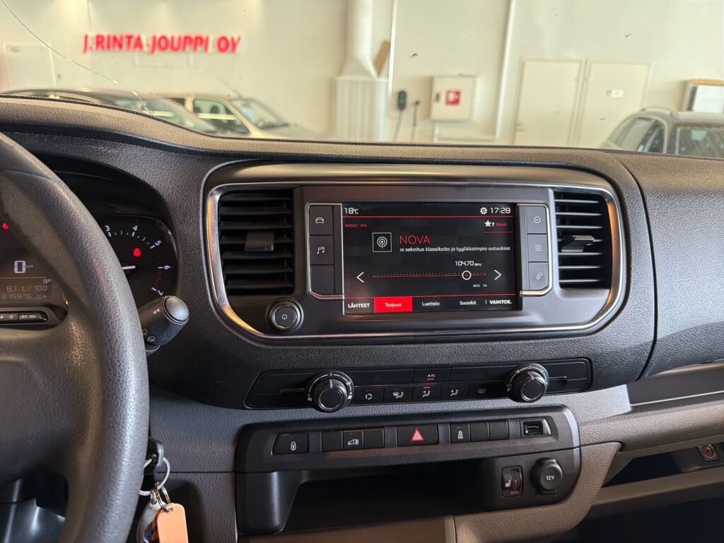 Citroen Jumpy 2017 Punainen