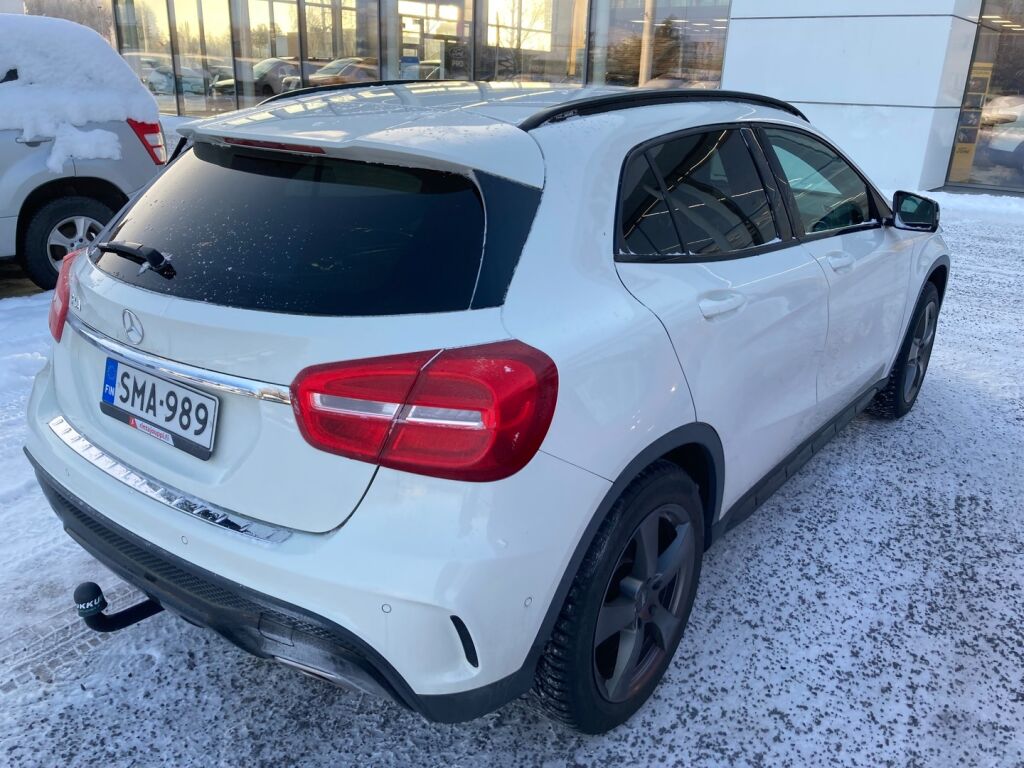 Mercedes-Benz GLA 2016 Valkoinen