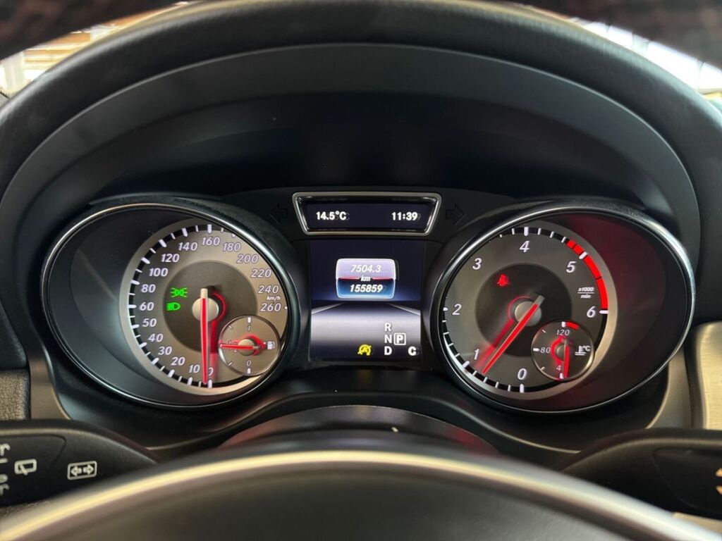 Mercedes-Benz GLA 2016 Valkoinen