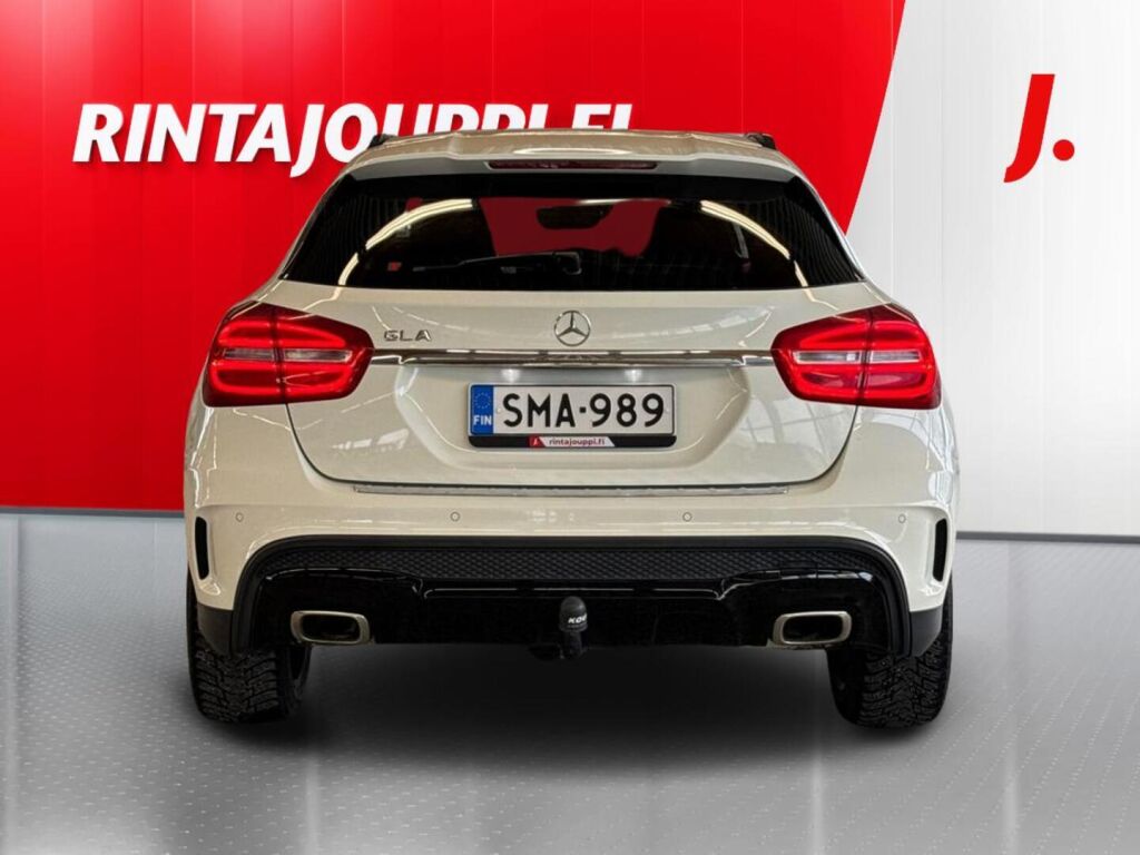 Mercedes-Benz GLA 2016 Valkoinen