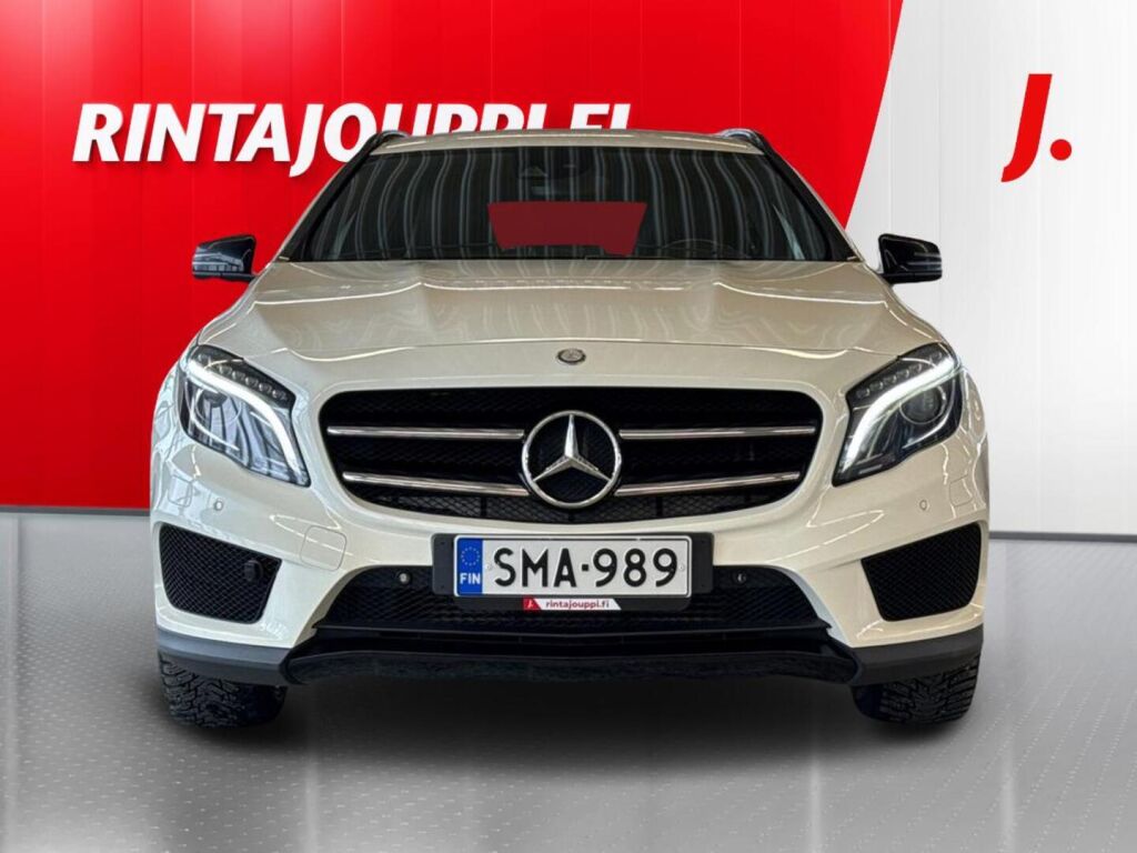 Mercedes-Benz GLA 2016 Valkoinen