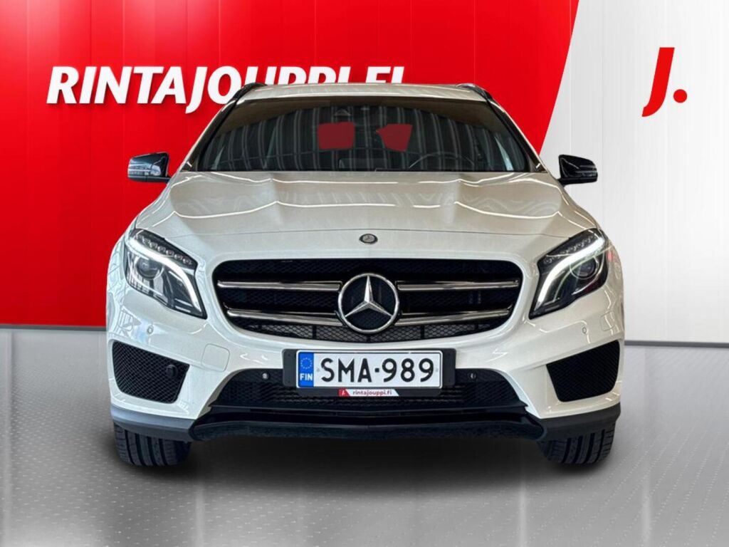 Mercedes-Benz GLA 2016 Valkoinen