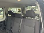 Volkswagen Caddy Maxi 2017 Musta