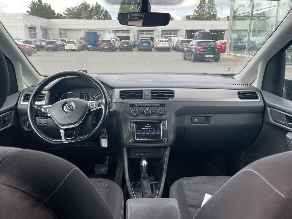 Volkswagen Caddy Maxi 2017 Musta
