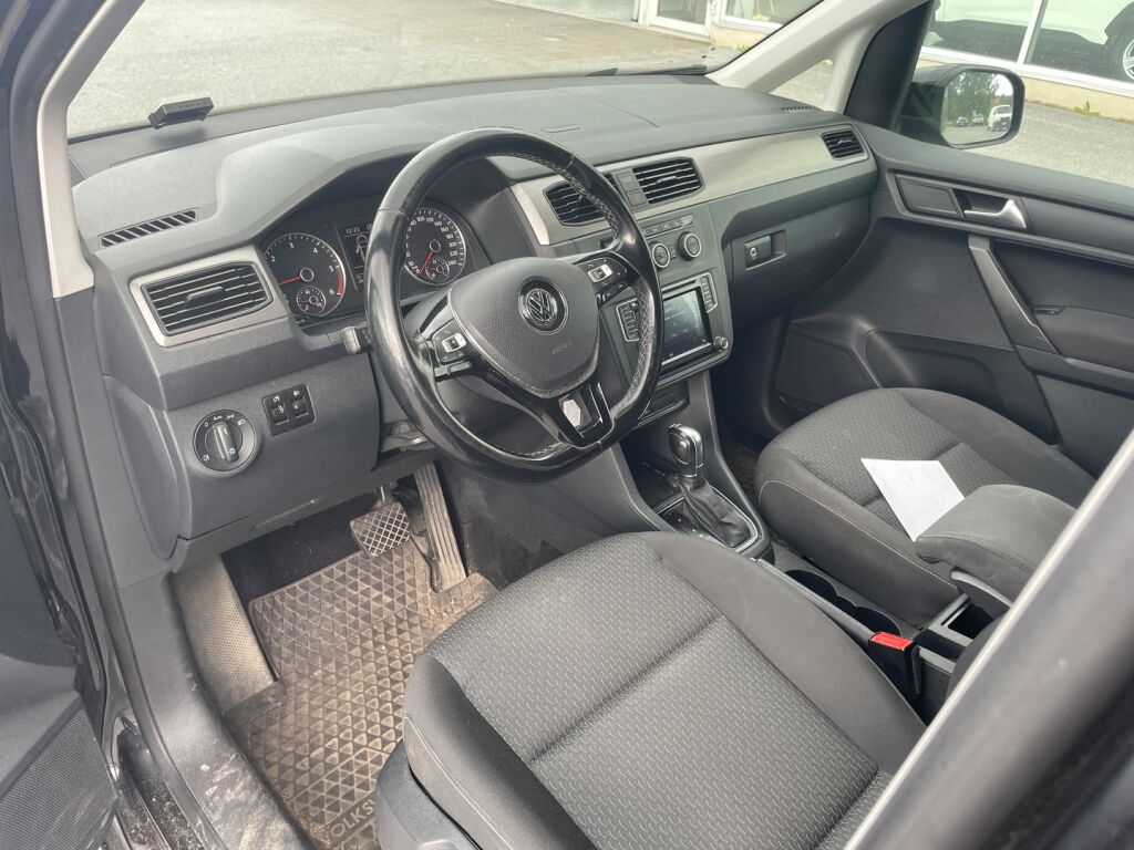 Volkswagen Caddy Maxi 2017 Musta