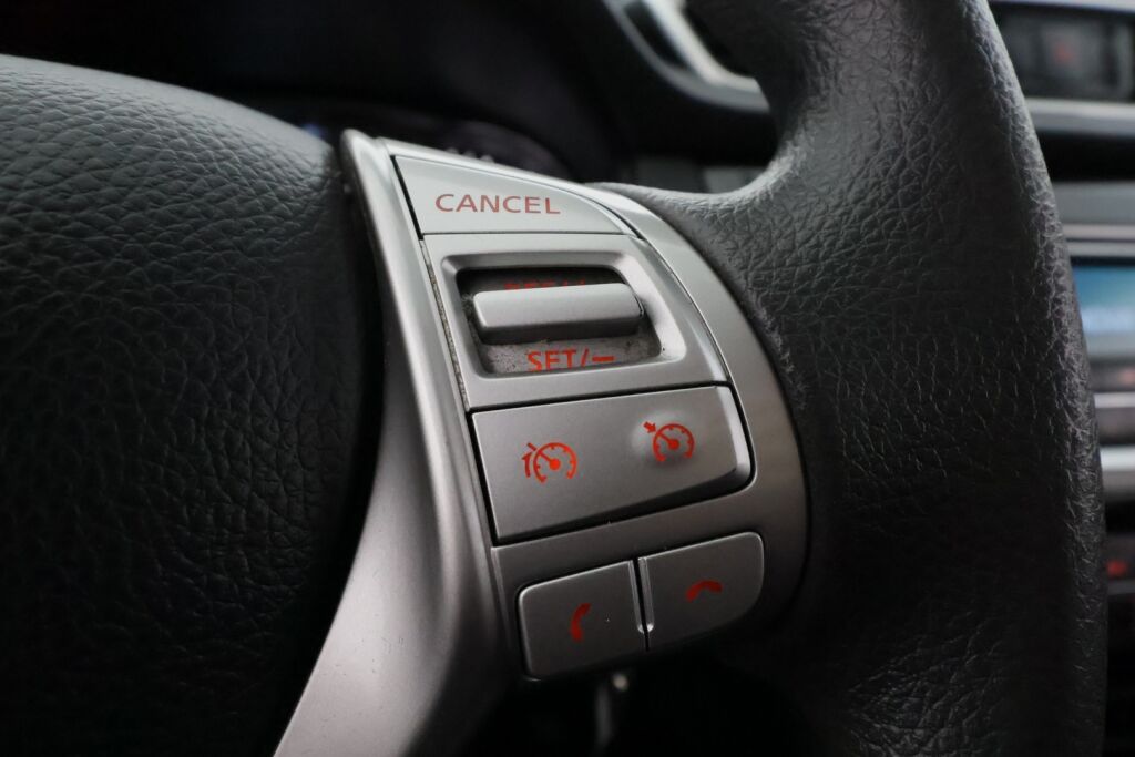 Nissan Qashqai 2017 Valkoinen