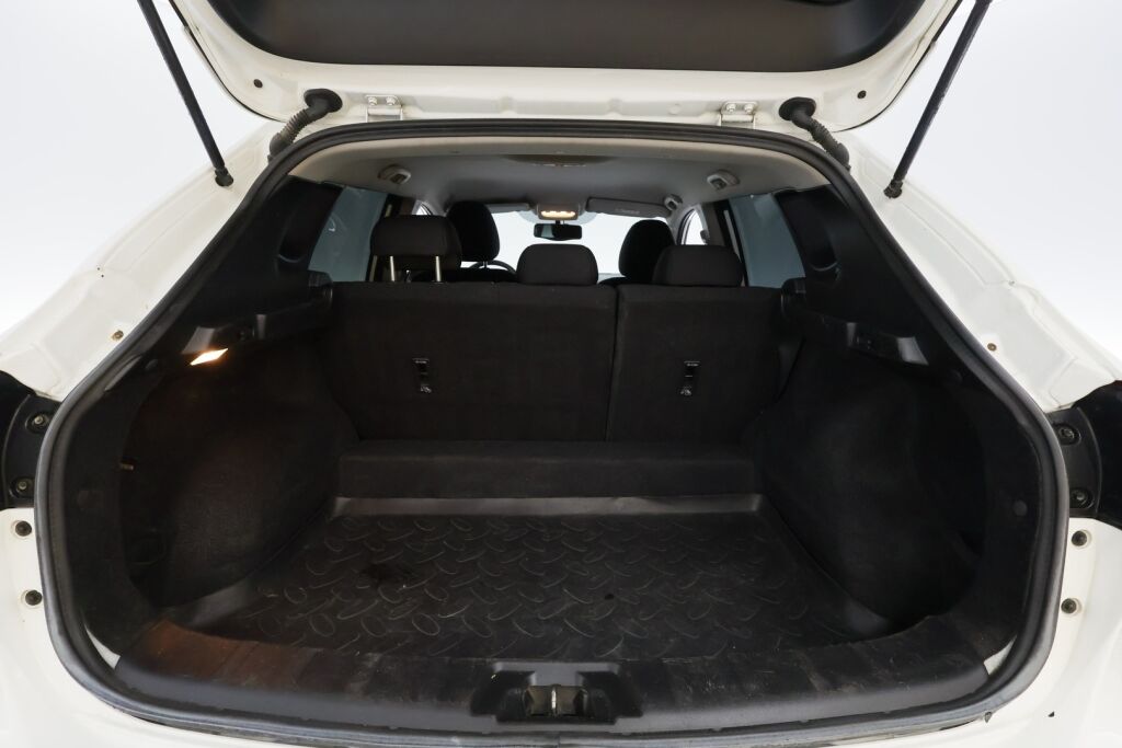 Nissan Qashqai 2017 Valkoinen