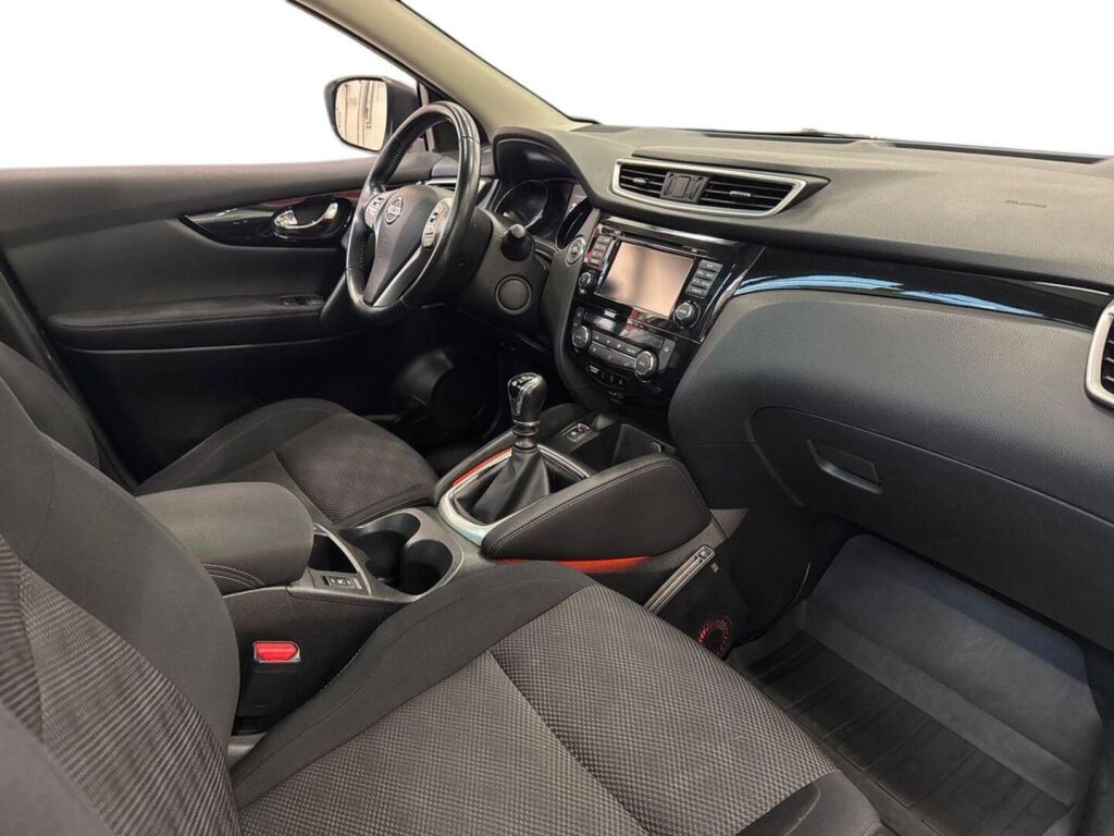 Nissan Qashqai 2017 Valkoinen