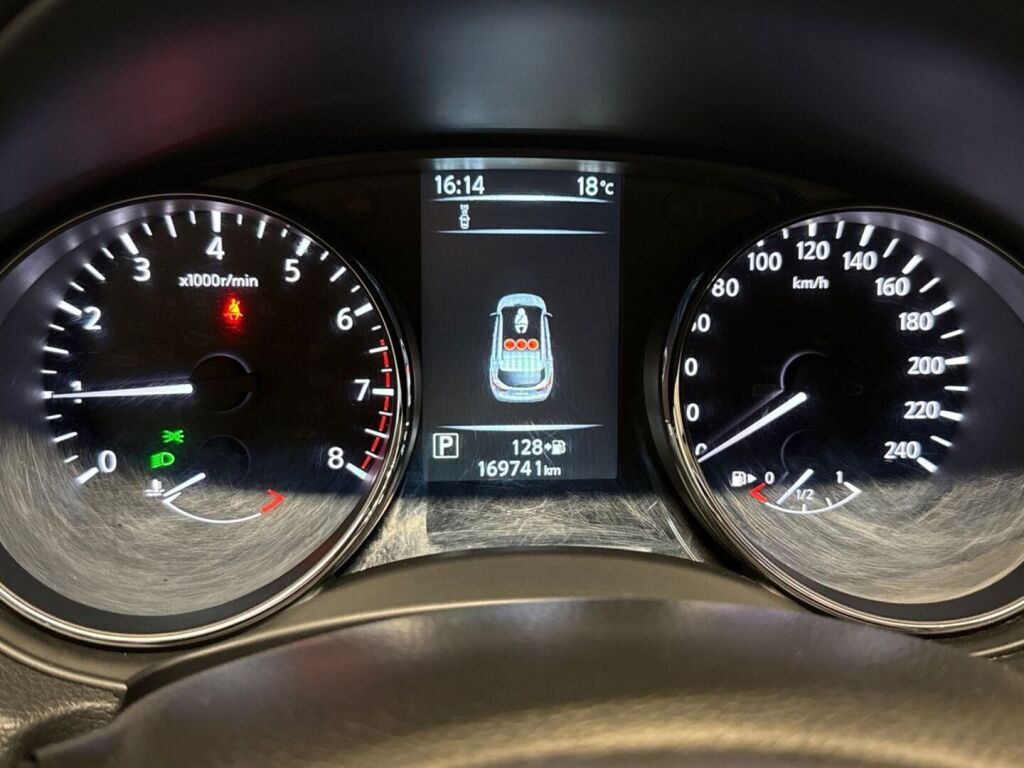 Nissan Qashqai 2017 Valkoinen