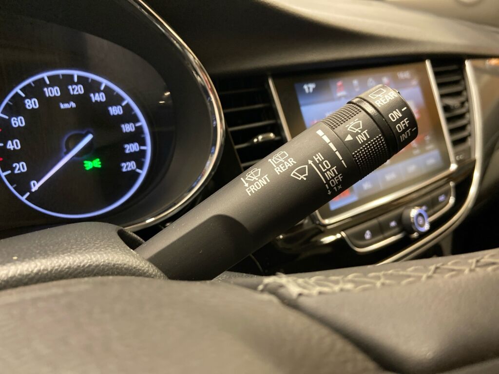 Opel Mokka 2017 Punainen