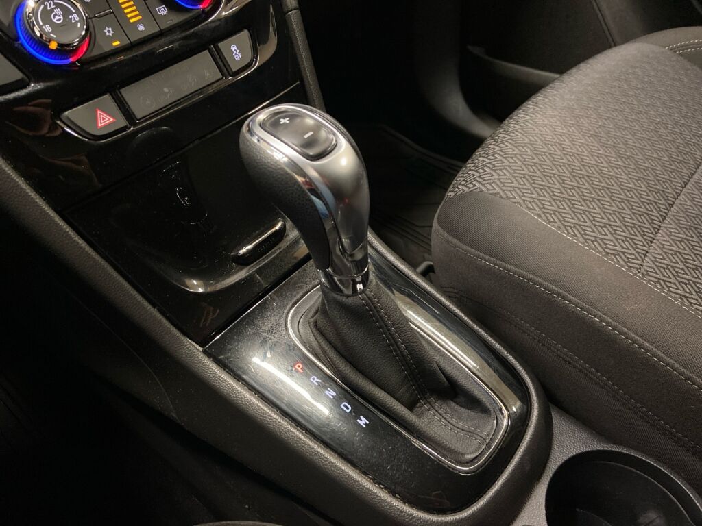 Opel Mokka 2017 Punainen