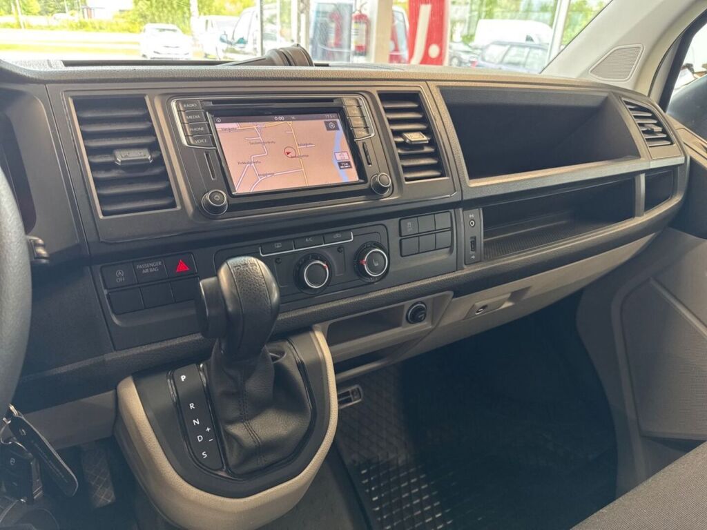 Volkswagen Transporter 2017 Valkoinen