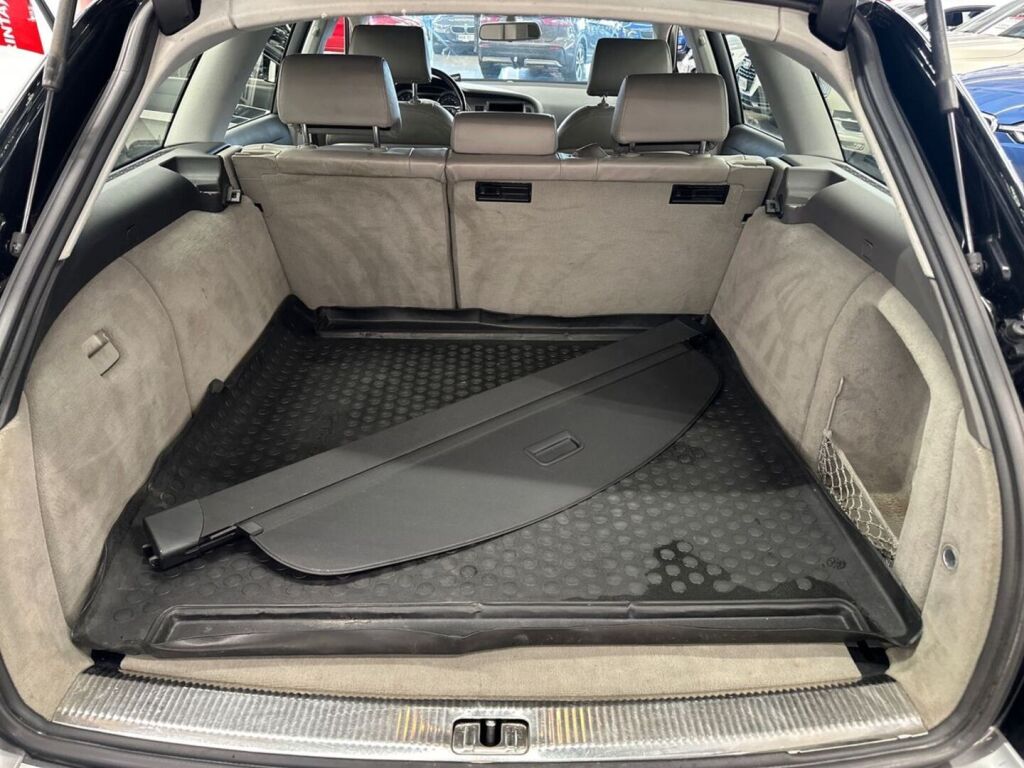 Audi A6 allroad quattro 2006 Musta