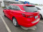 Opel Astra 2017 Punainen