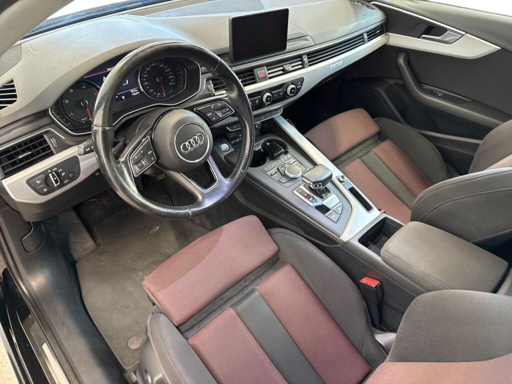 Audi A4 2017 Musta