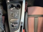 Audi A4 2017 Musta