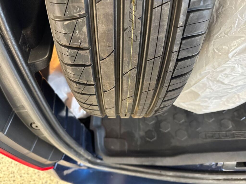 Dacia Duster 2017 Sininen