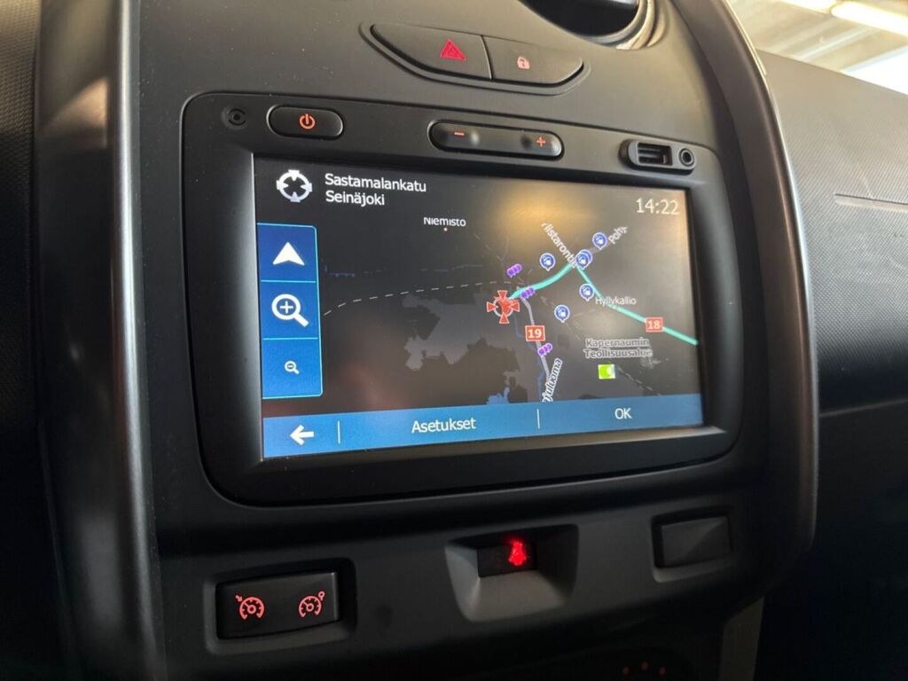 Dacia Duster 2017 Sininen